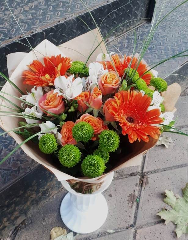 Букет цветов из: Герберы, Хризантемы, Альстромерии и Розы в Утевка