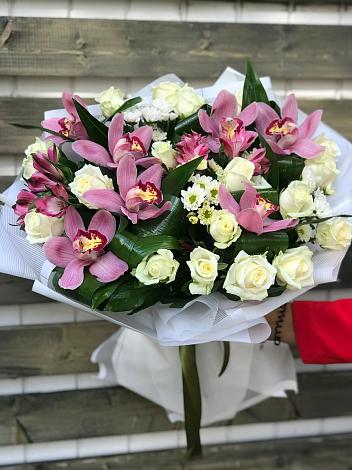 Букет цветов из: Розы и Хризантемы в Утевка