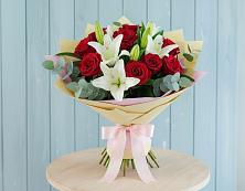 Букет цветов из:  Лилии и Розы в Утевка