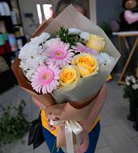 Букет цветов из:  Герберы, Розы и Хризантемы в Утевка