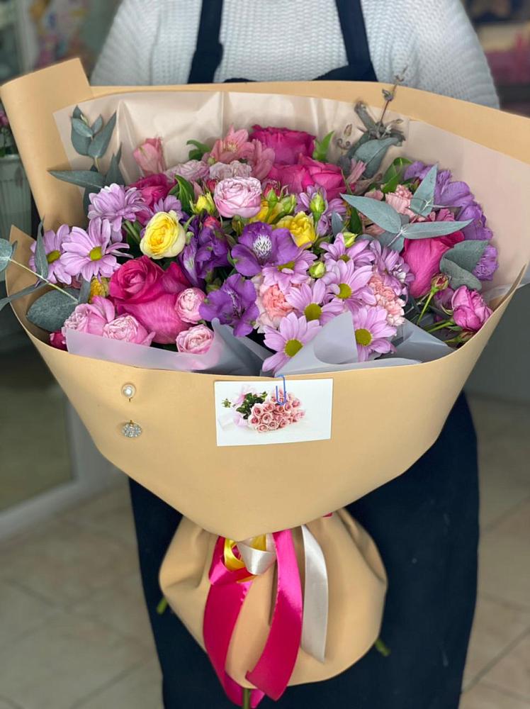 Букет цветов из: Хризантемы, Гвоздики и Альстромерии в Утевка