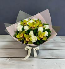 Букет цветов из:  Орхидеи и Розы в Утевка