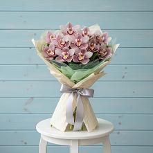 Букет цветов из:  Орхидеи и Розы в Утевка