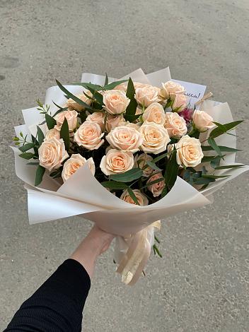 Букет Кремовые розы Латте в Утевка
