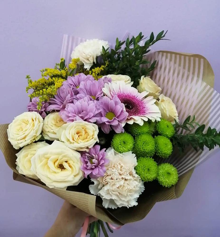 Букет цветов из: Хризантемы, Розы, Гвоздики и Герберы в Утевка