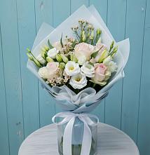 Букет цветов из:  Розы и Лизиантусы #REPLACE_PRED# Утевка