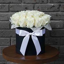 Цветочная композиция из Розы в шляпной коробке в Утевка