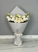 Букет цветов из:  Розы и Лизиантусы в Утевка